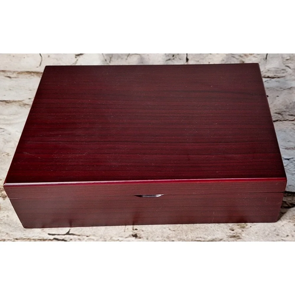 Lovely & Exquisite Cherry wood box for Bentley's Finest Tea‎ removable dividers